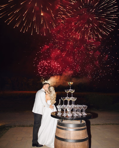 Astora Studio wedding photos showcase on Instagram