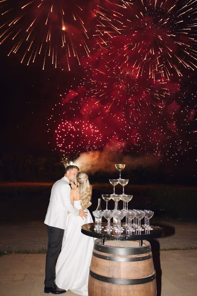 Astora Studio wedding photos showcase on Instagram