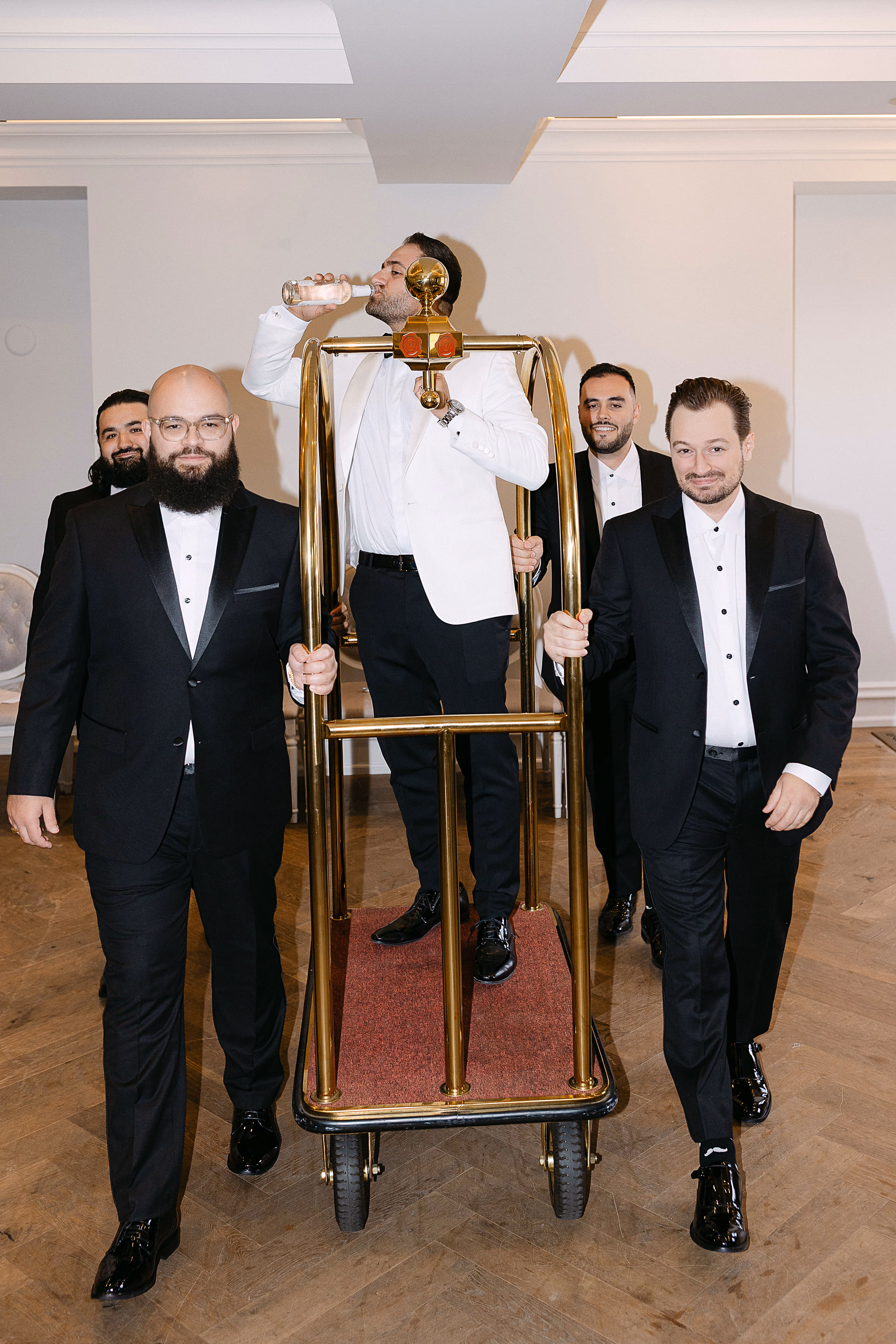 Elegant wedding photography by Astora Studio