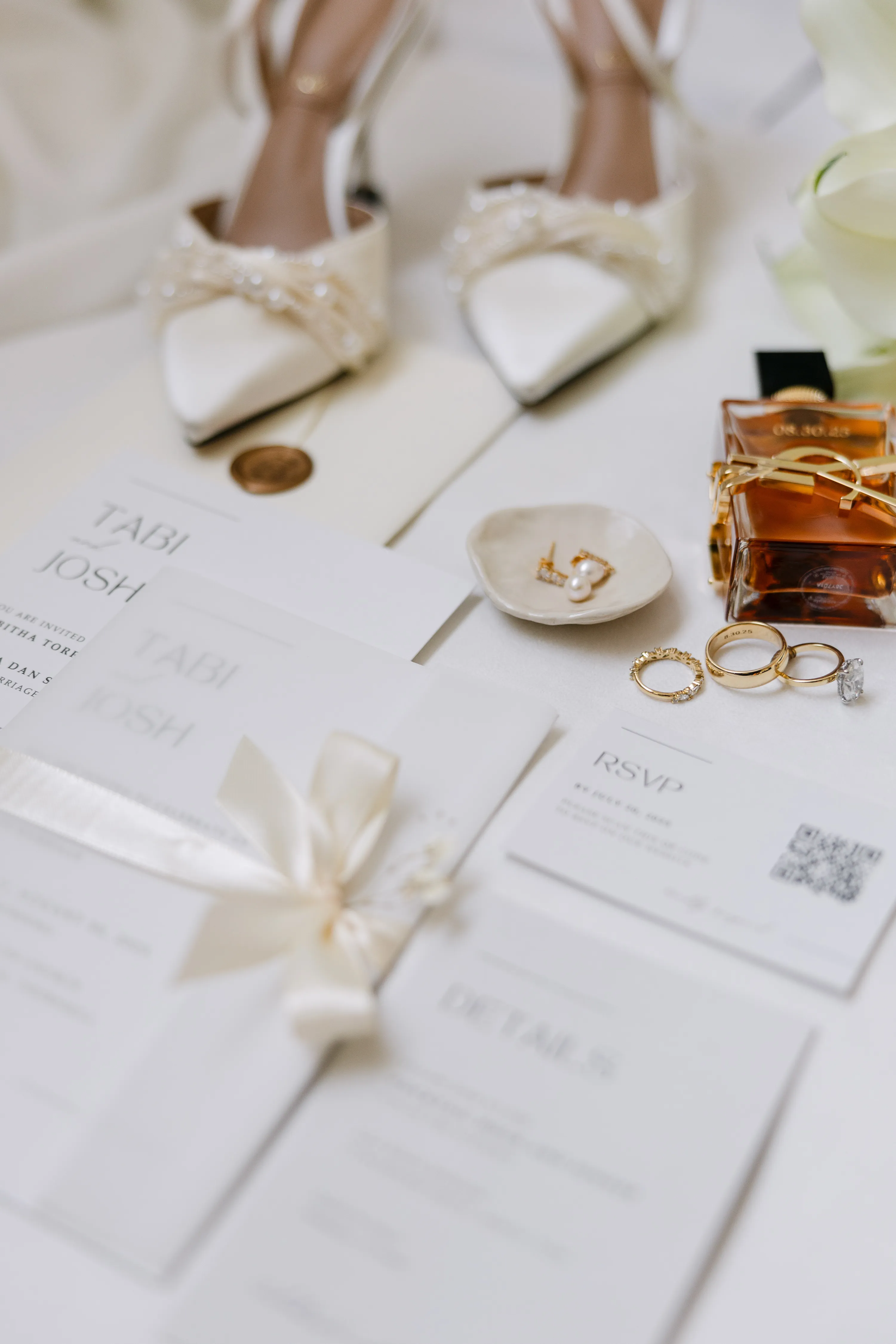 Bridal arrangement details