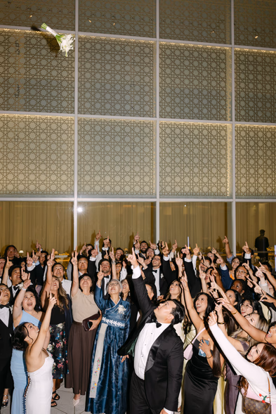bouquet toss at Aga Khan Museum