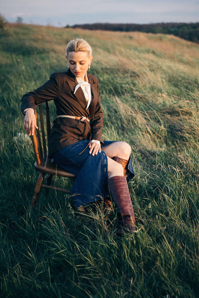 Sunset engagement picture at Blue Mountain