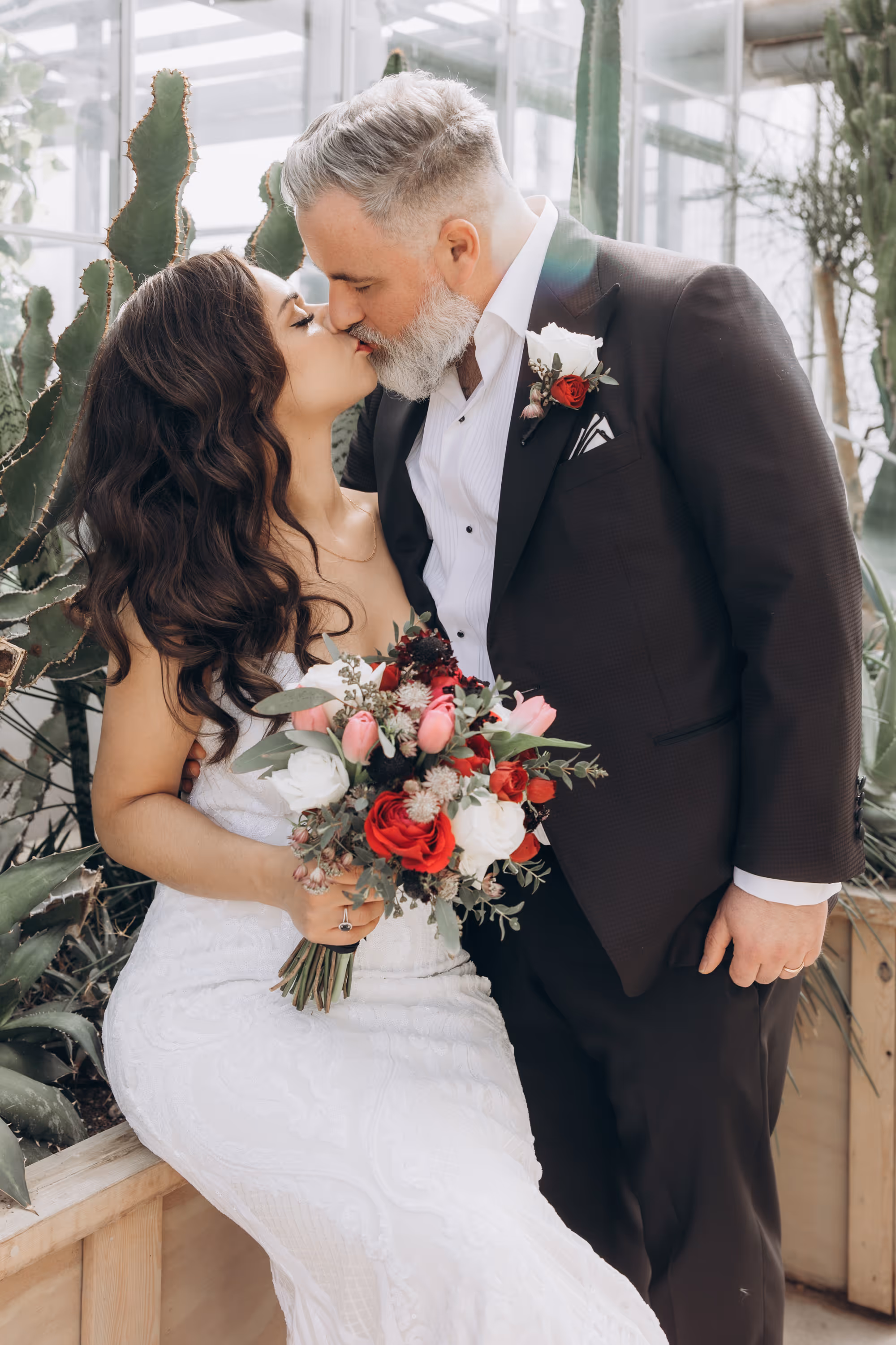 Toronto Botanical Garden wedding photo