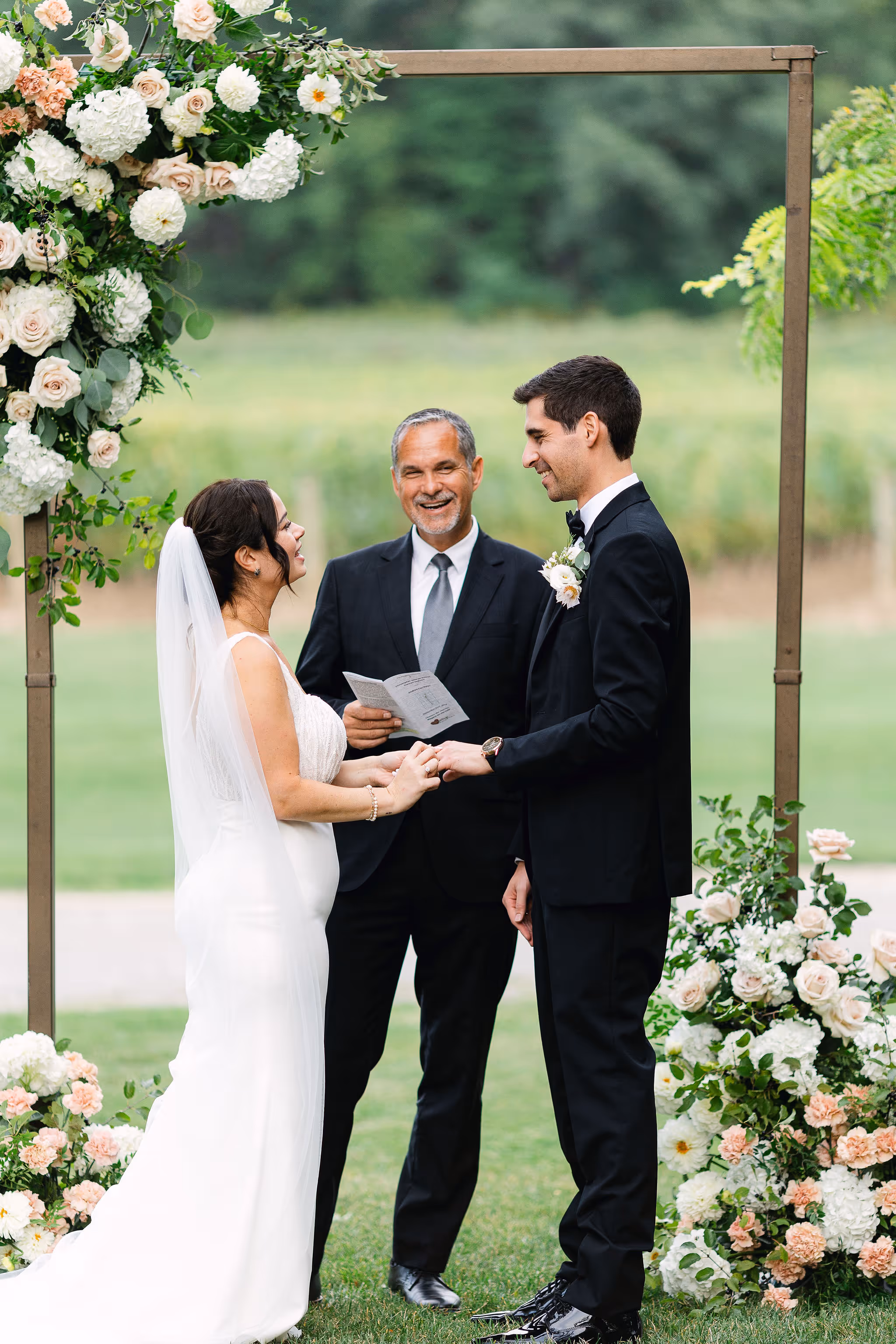 Château des Charmes wedding photo