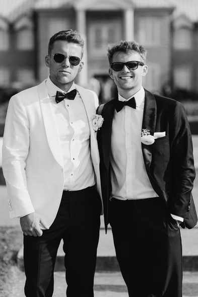 Groom and best man portrait during Niagara-on-the-Lake wedding photography