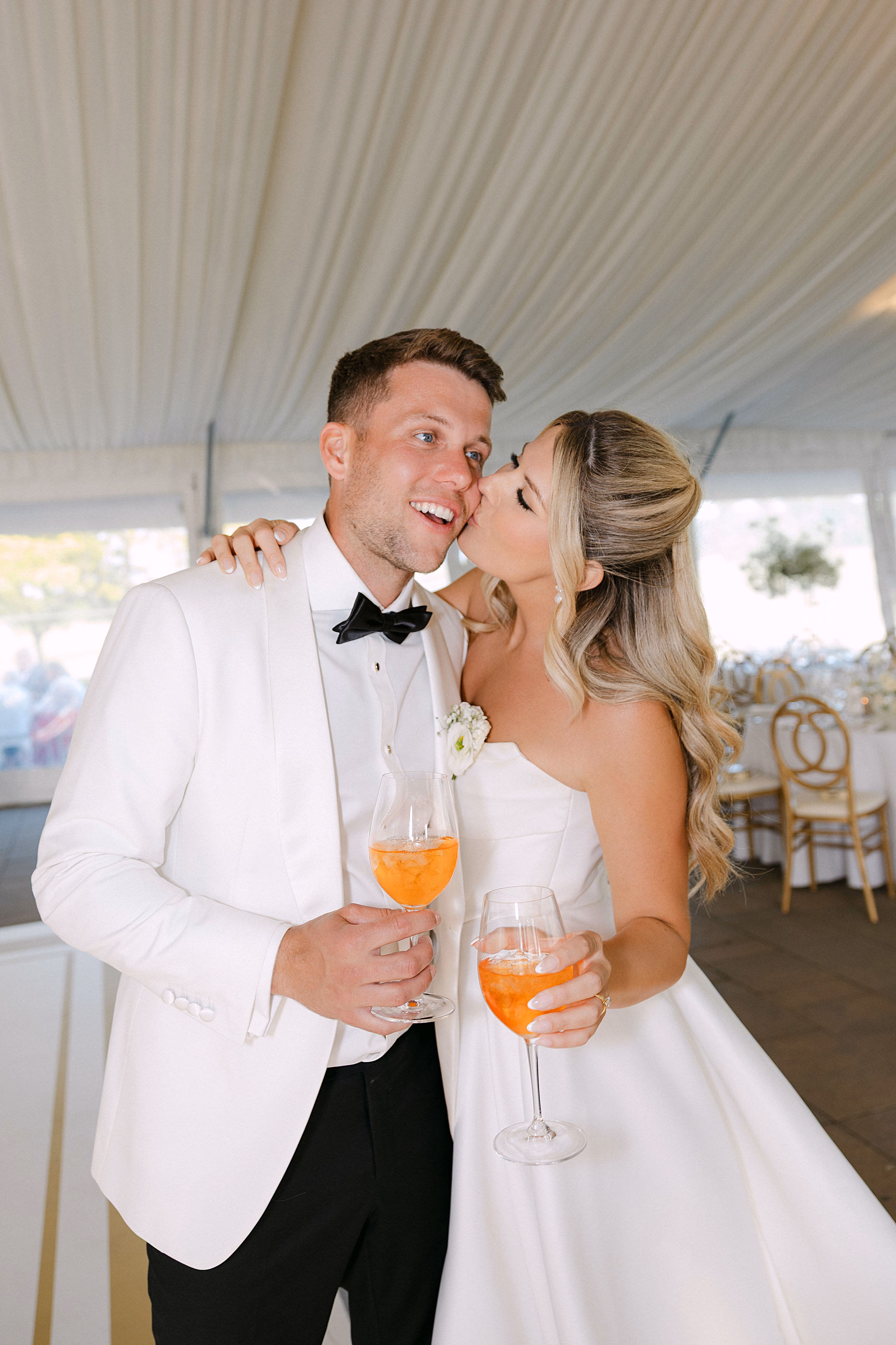 reception moment at Chateau des Charmes wedding reception