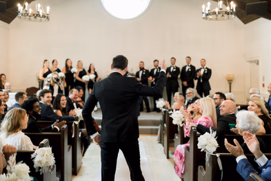 groom entering the isle