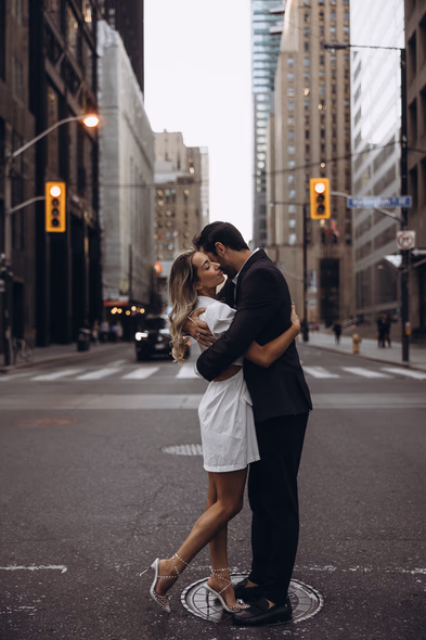 urban Toronto couple picture