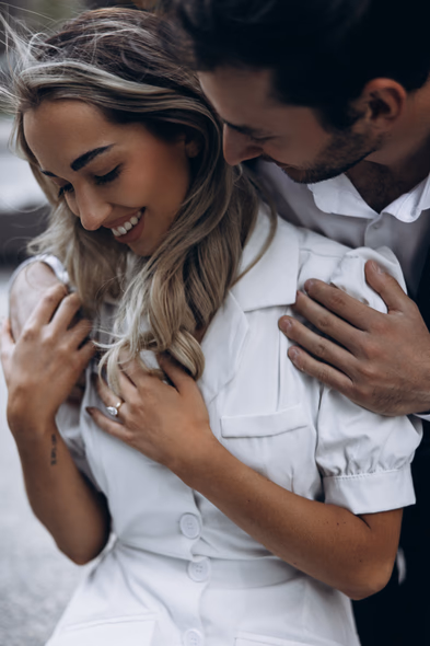 urban Toronto engagement picture