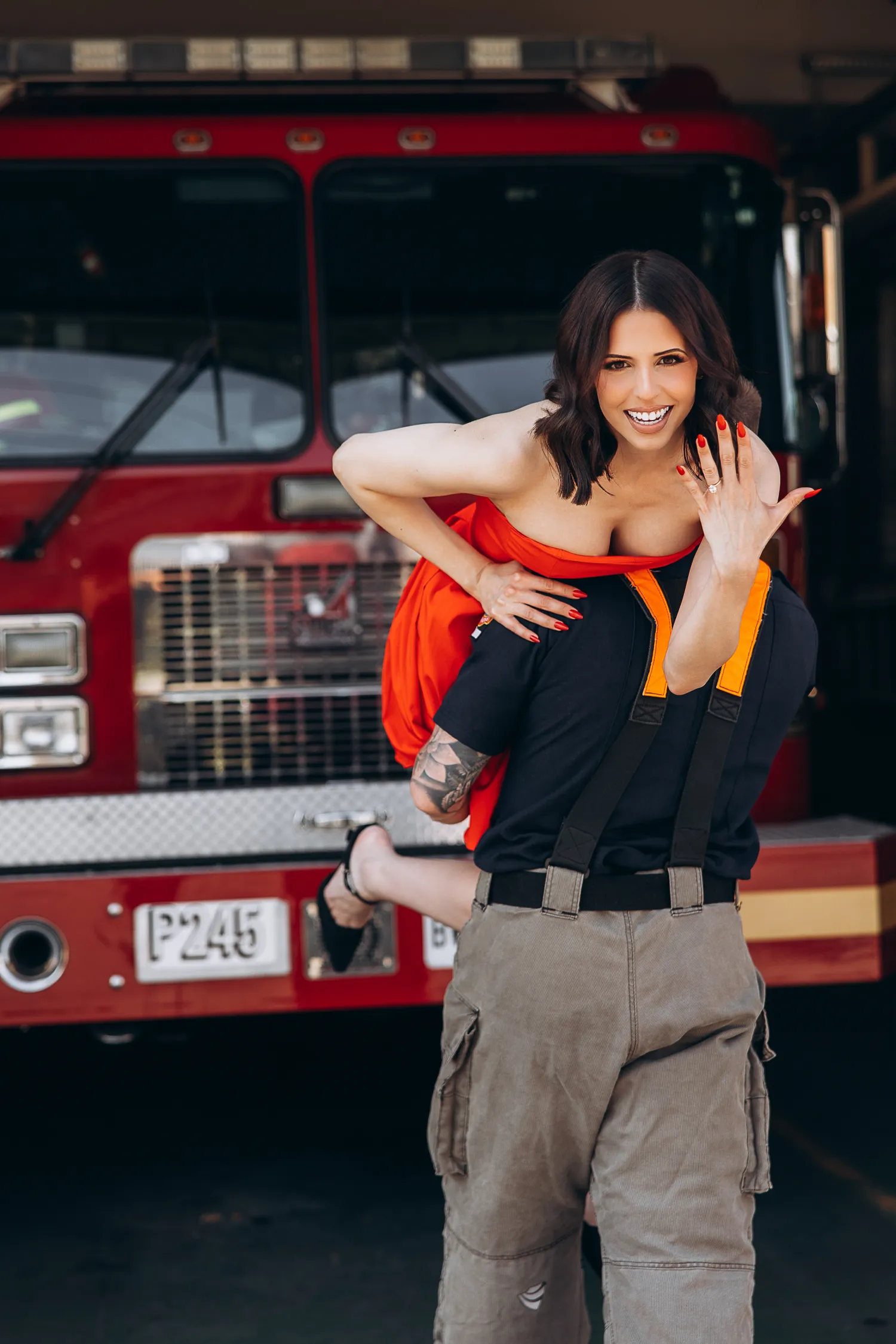 firefighter engagement photosession