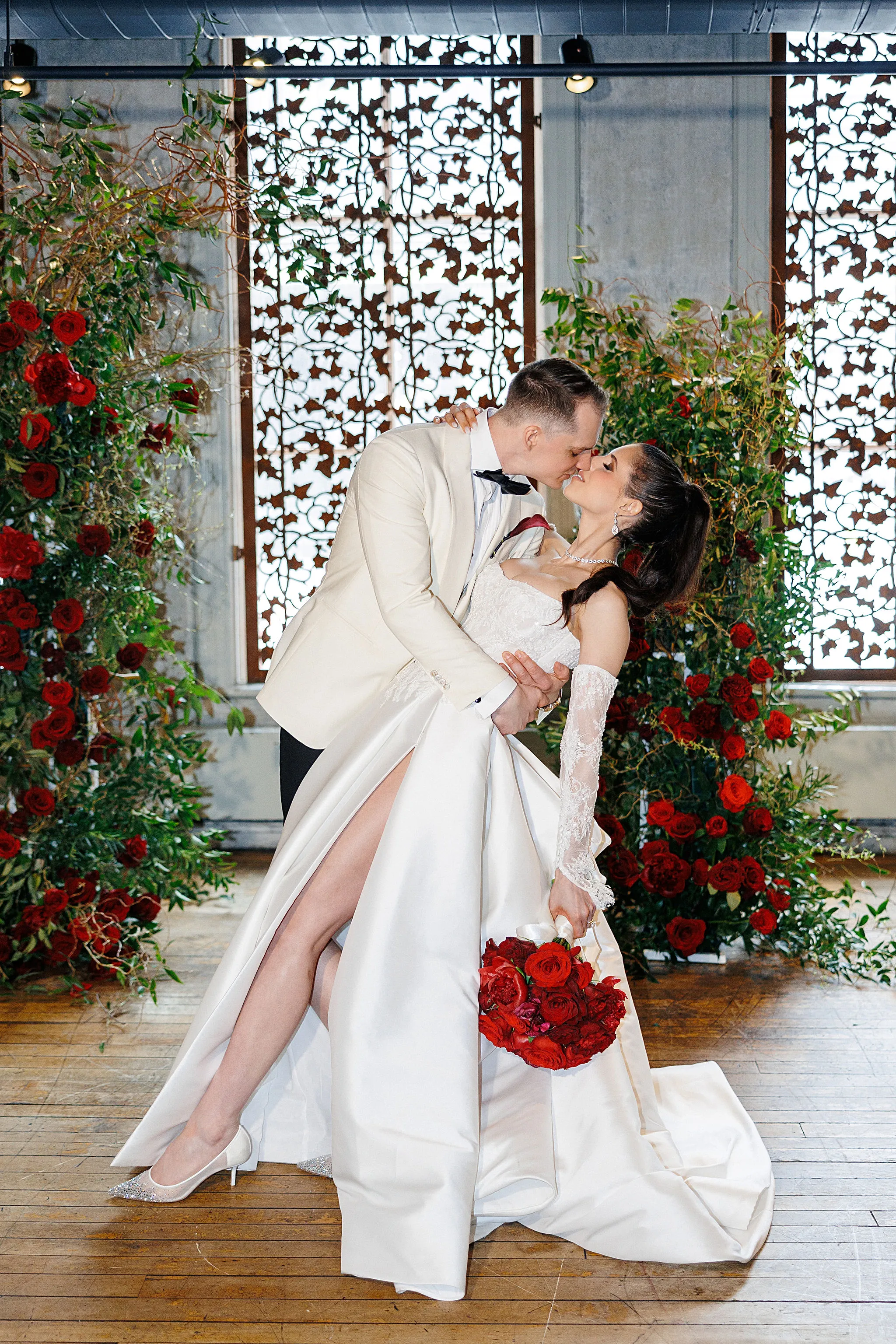 Elegant george restaurant wedding photography moment