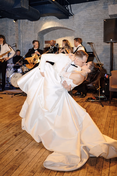 George restaurant Toronto wedding first dance