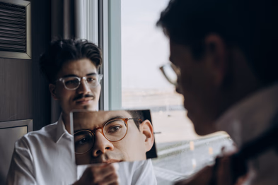 photo of groom getting ready at 1 hotel toronto