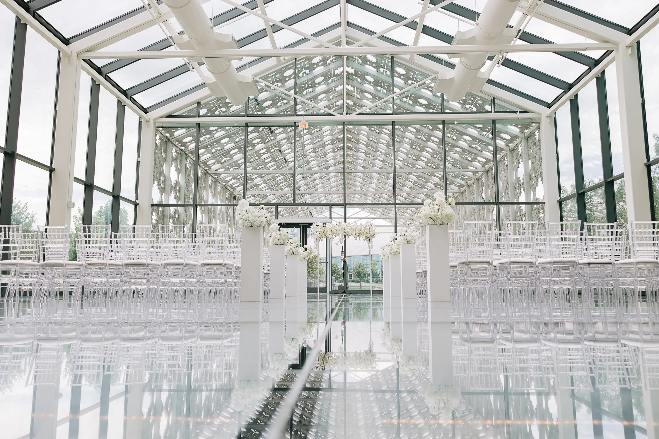 Hotel X Toronto glass room photo