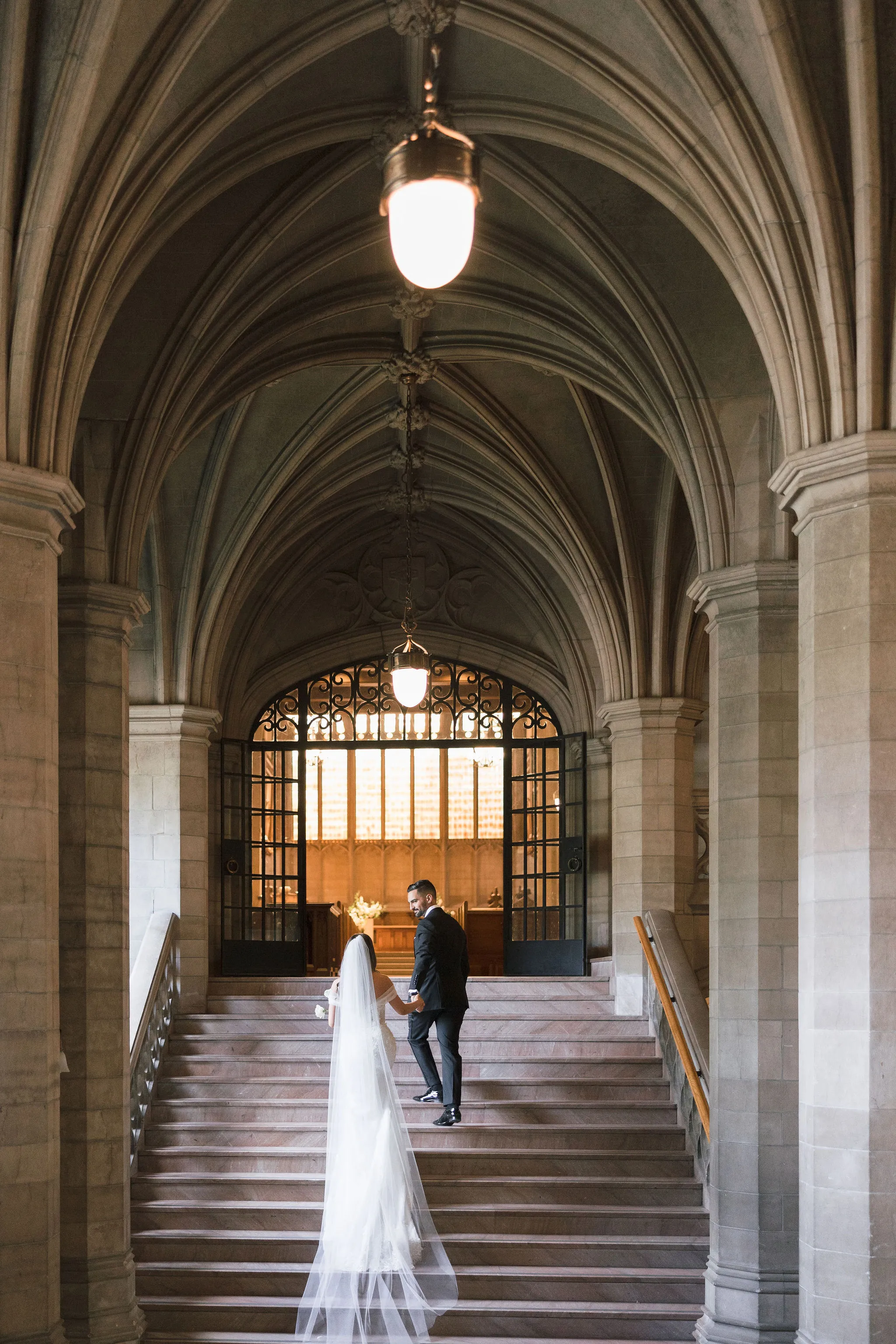 Classic Ceremony at Knox College & Elegant Celebration at Harding Waterfront Estate