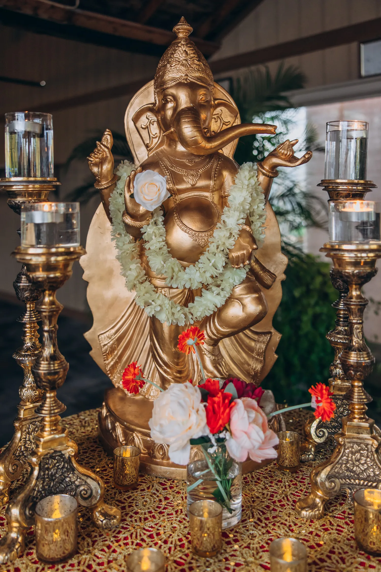 Ganesh idol decor at Tamil Hindu wedding in Madison Greenhouse event venue