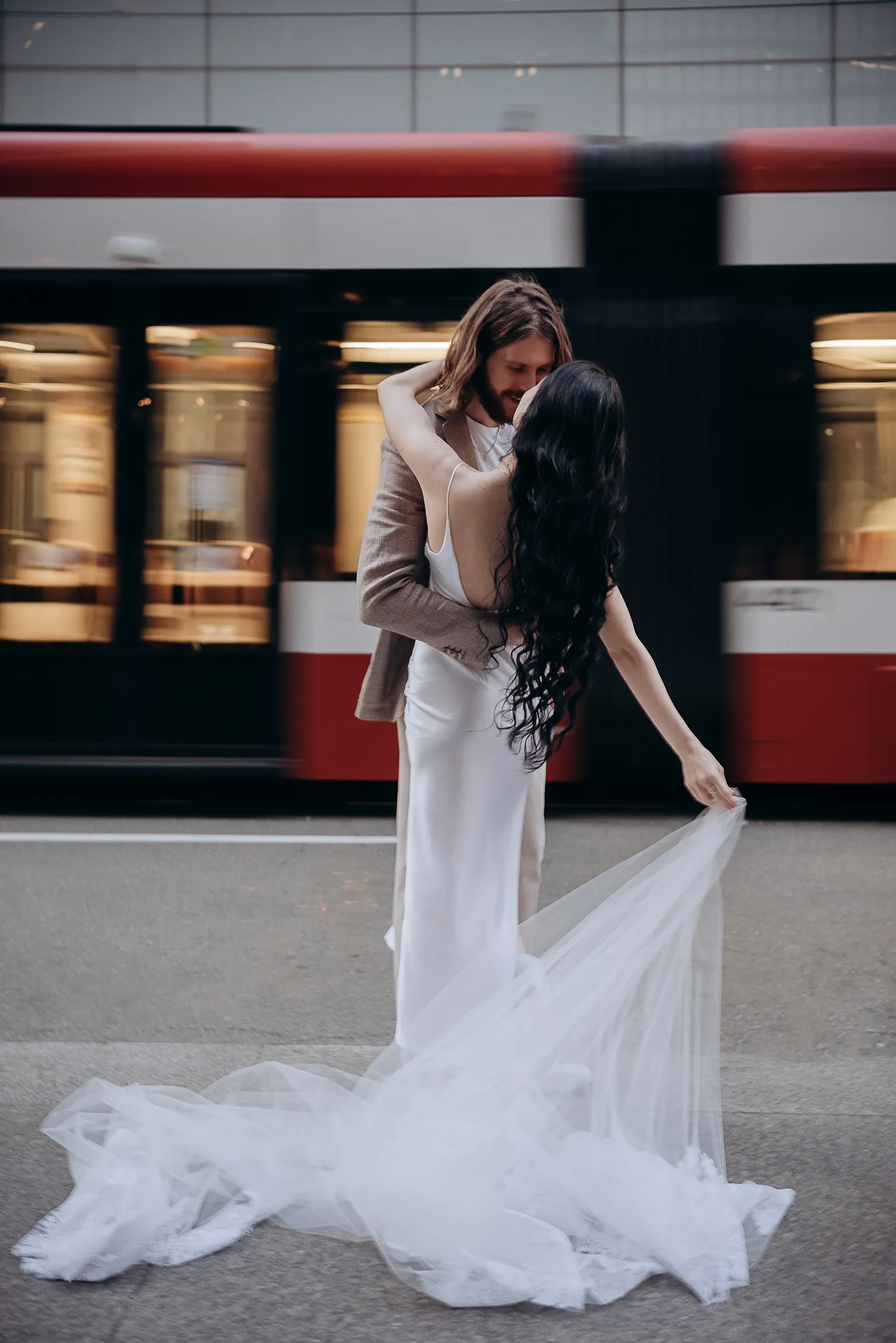 Osgoode Hall Wedding Photography: A Classic Toronto Elopement