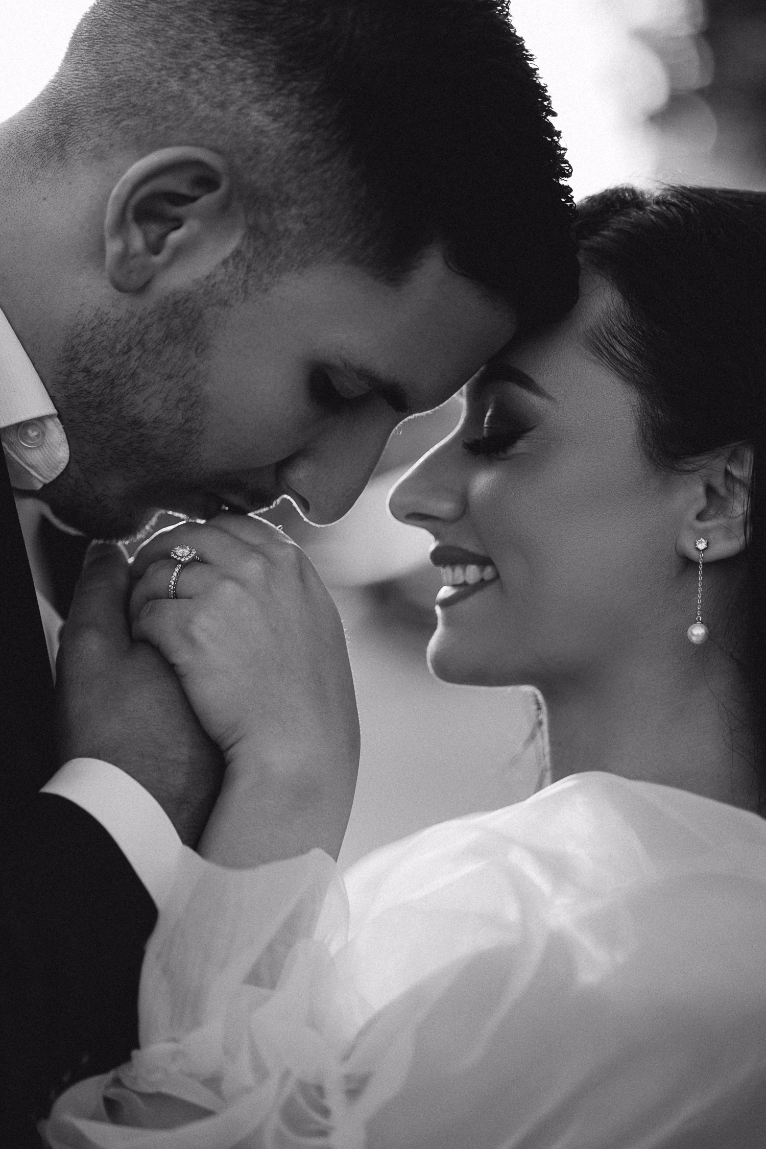 Modern Engagement Session at Parkwood Estate