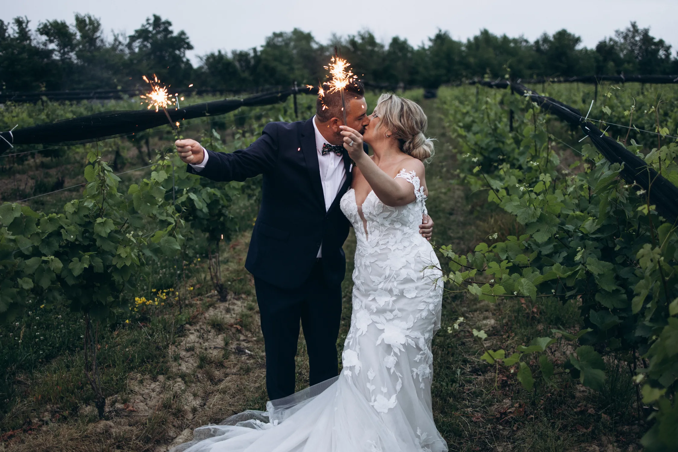 Peller Estates wedding photography | Astora Studio