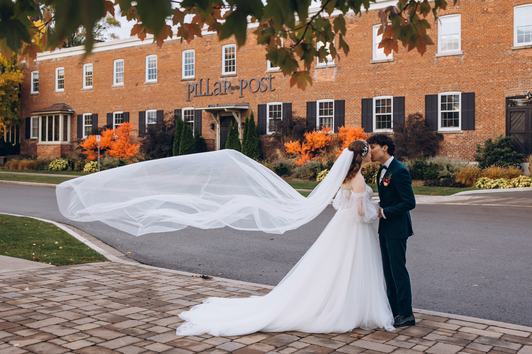 Pillar and Post wedding photography | Astora Studio