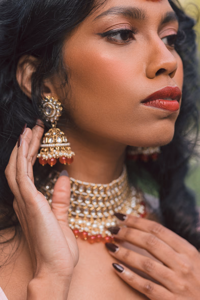 Captivating engagement photo at Trinity College 