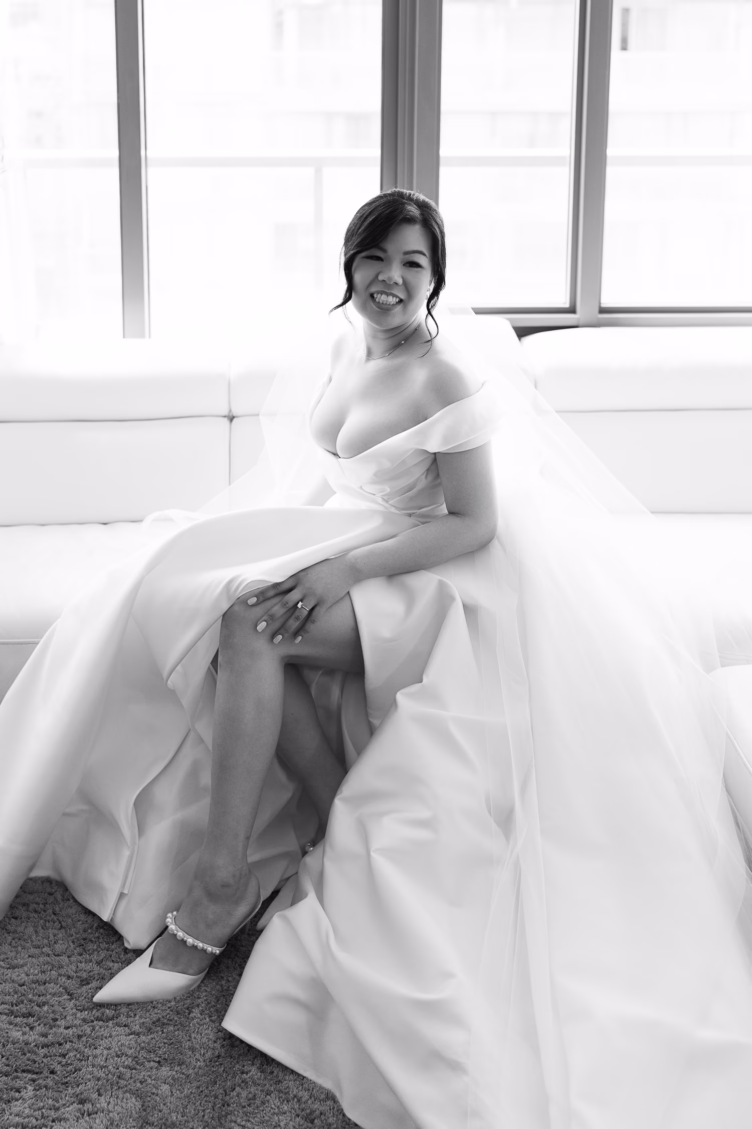bride getting ready at appartment