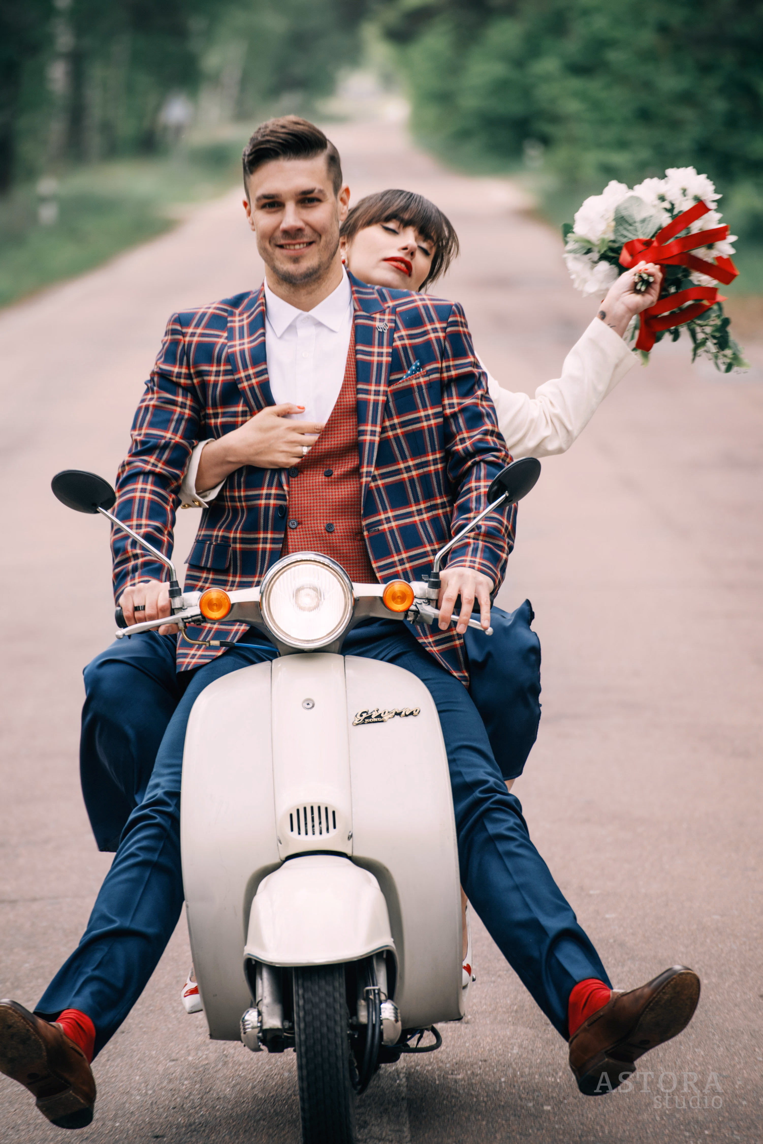 Calamus Estate Winery wedding photo