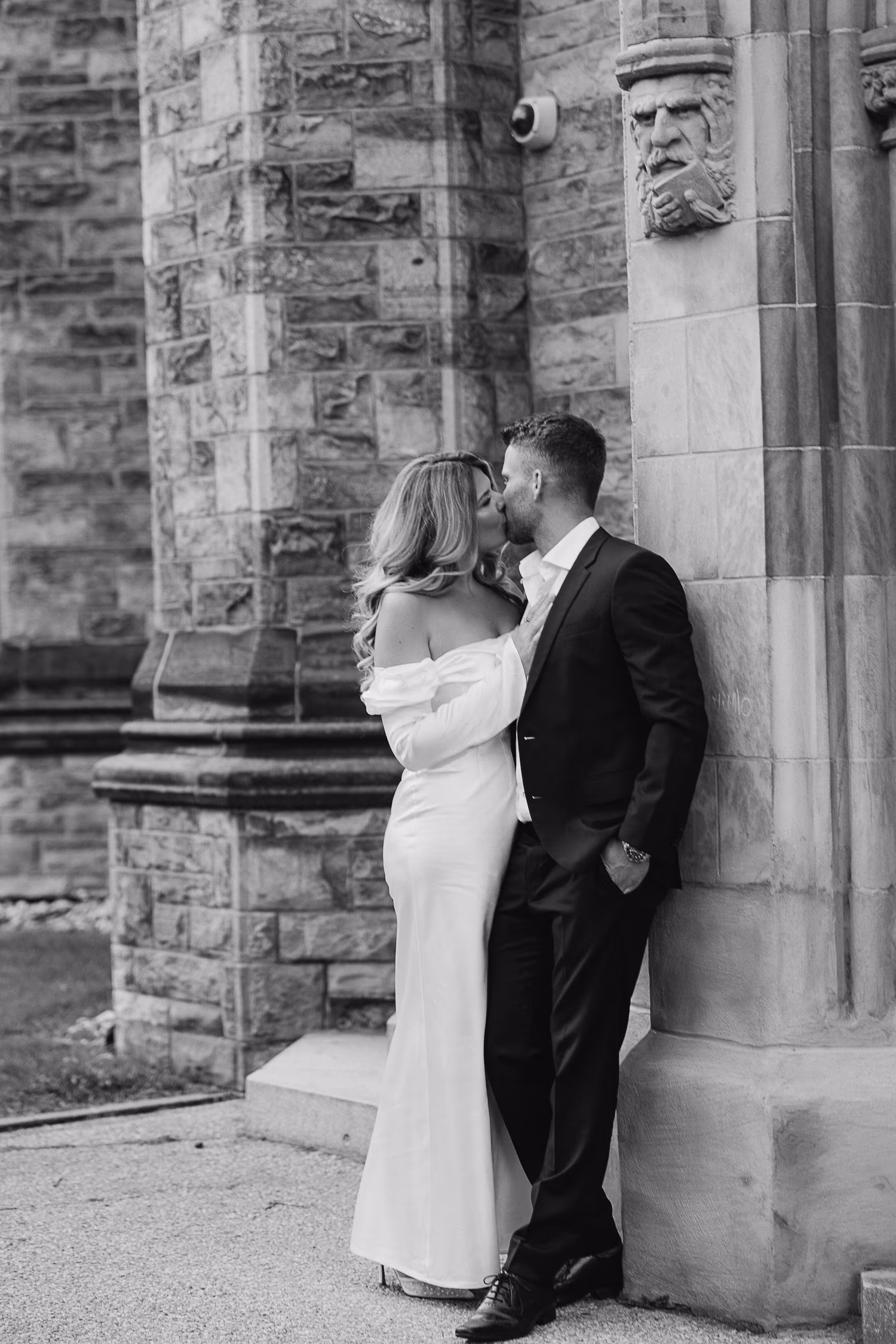 Dreamy UofT engagement photo