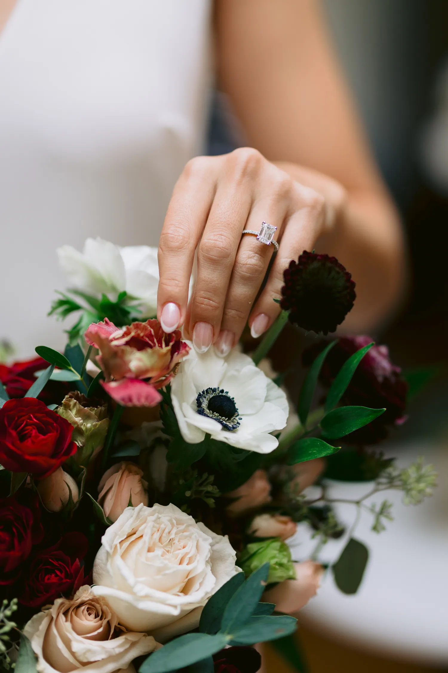 Modern bride wedding photo with artistic styling