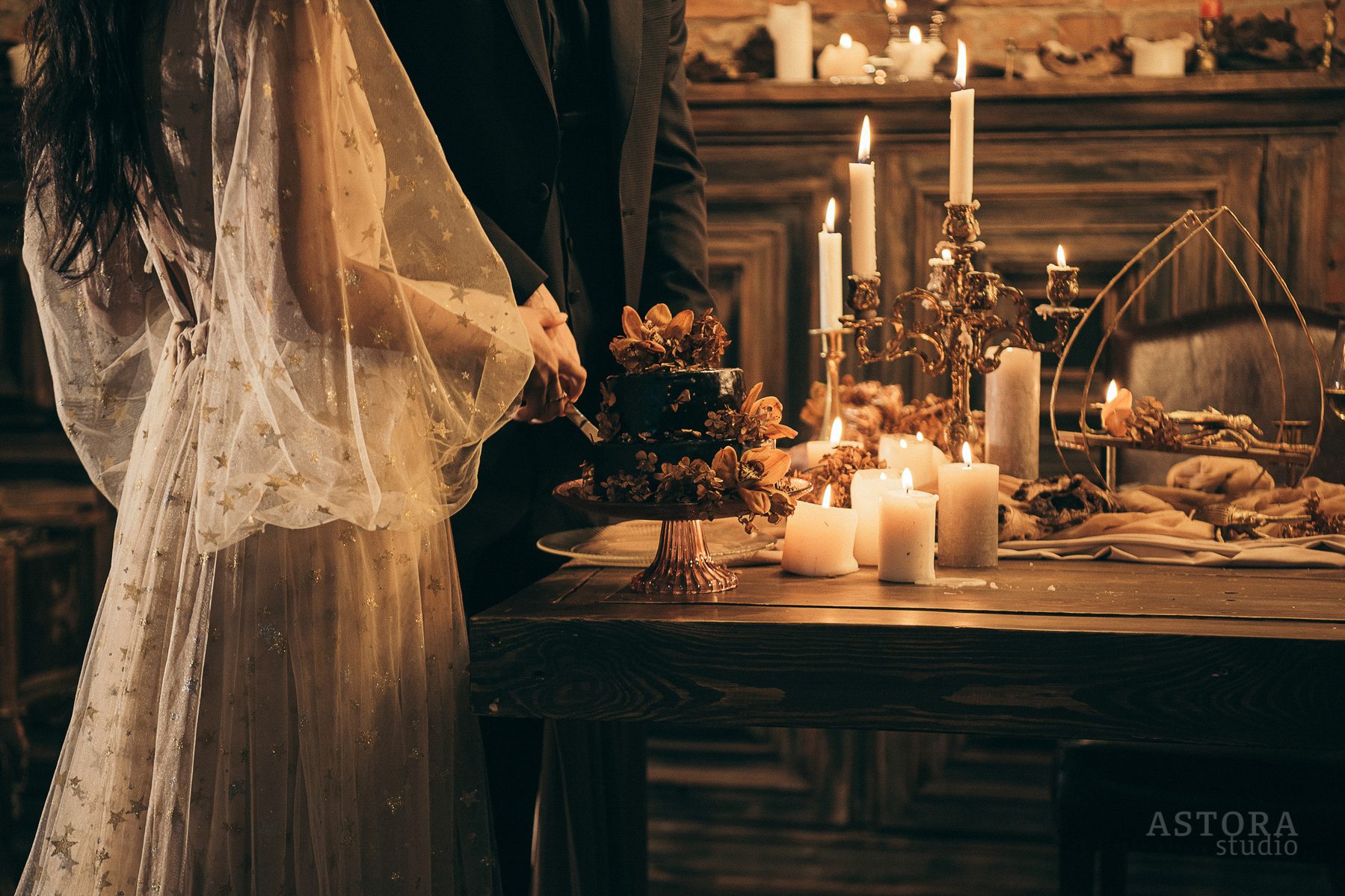 modern indoor marriage image