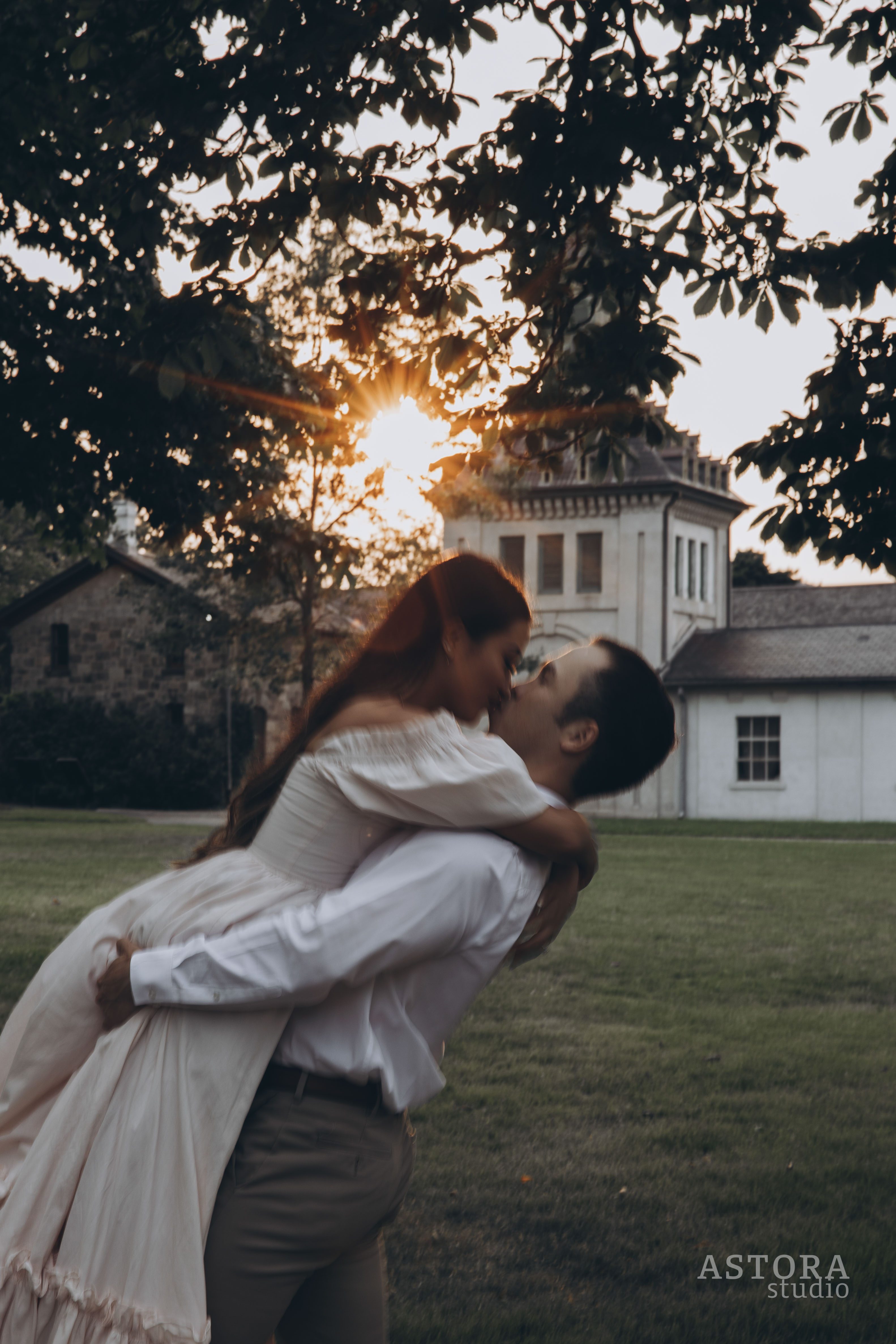 Dundurn Castle Engagement Photos For Connor and Dian-28