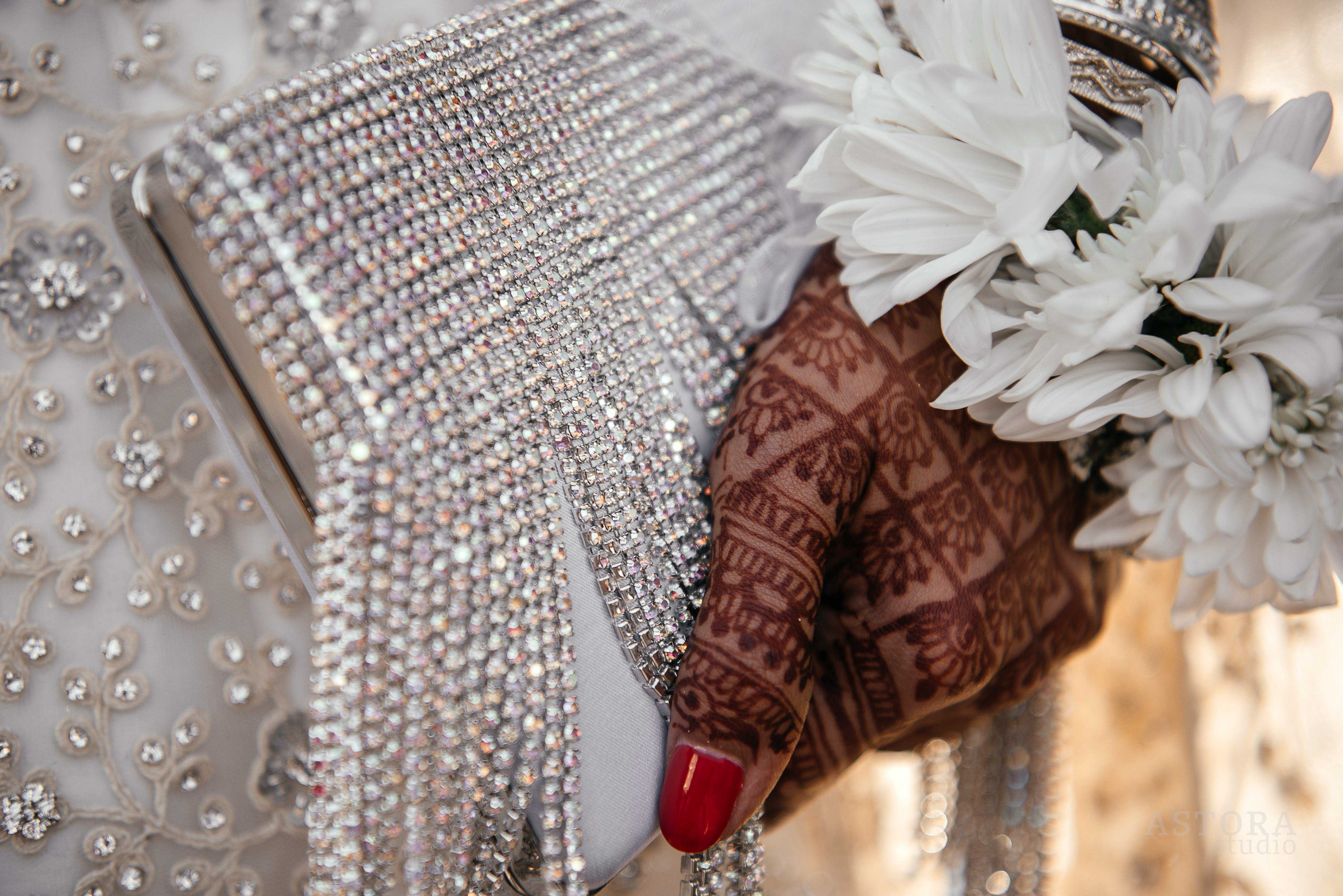 Pakistani bridal photo | Astora Studio