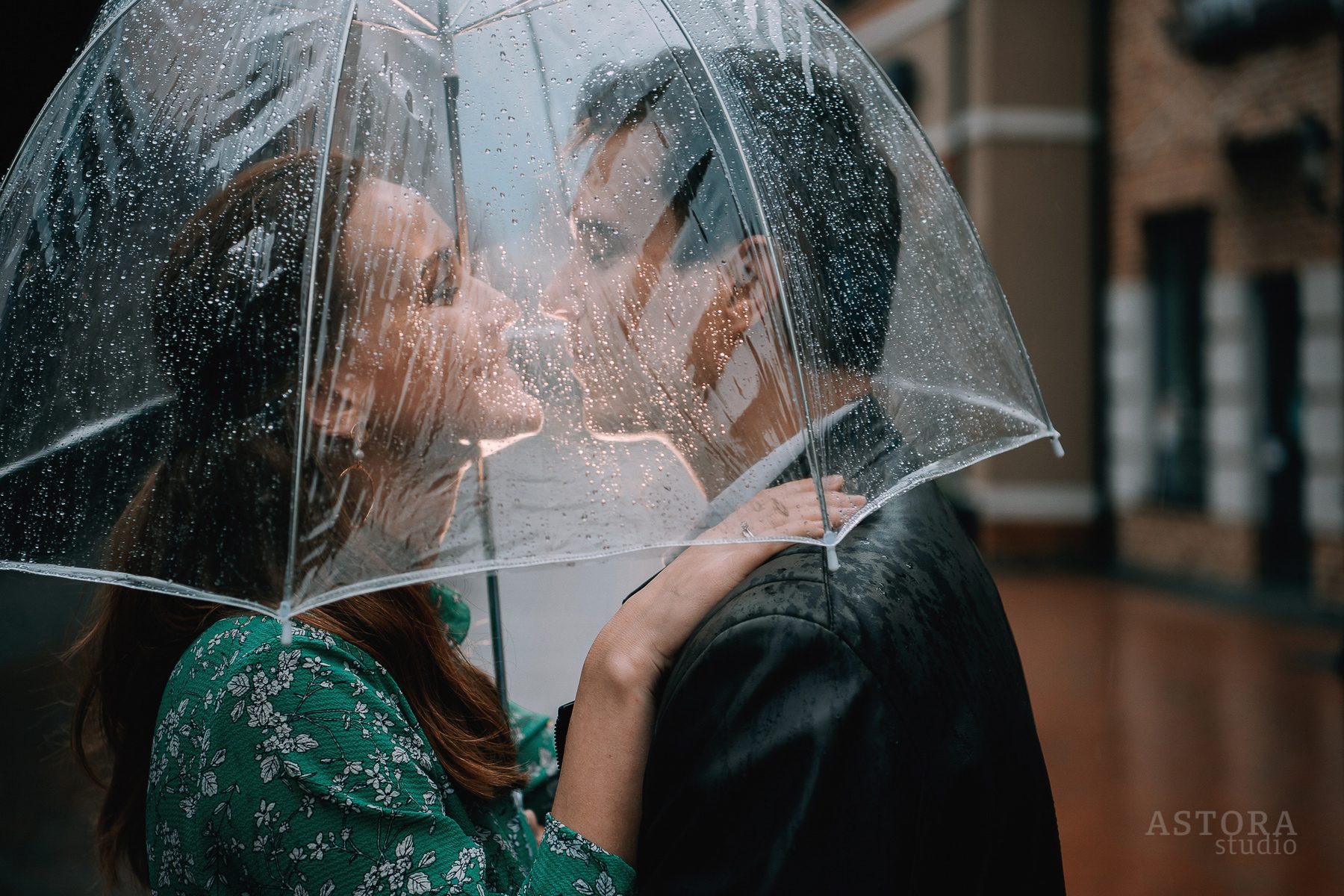 rainy day pre wedding photos by Astora
